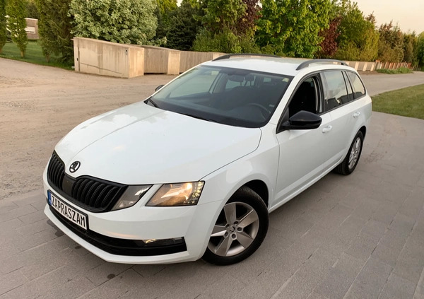Skoda Octavia cena 49900 przebieg: 149000, rok produkcji 2017 z Poznań małe 211